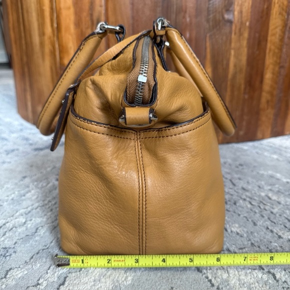 Tignanello Bag Tan Leather Purse Multi-Compartment Handbag 2 Handle Shoulder Bag - Picture 3 of 15